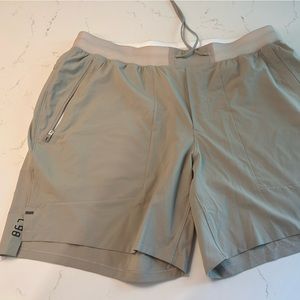 Lululemon shorts size xxl